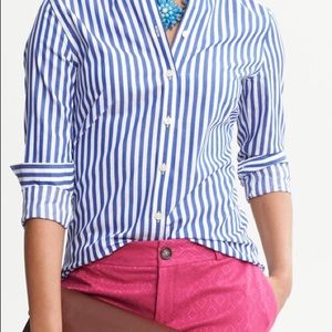 BR 🔹▫️🔹striped button down shirt